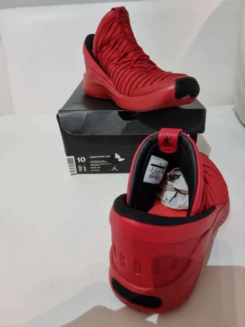 ***R2499 BRAND NEW NIKE JORDAN FLIGHT LUXE UK9***